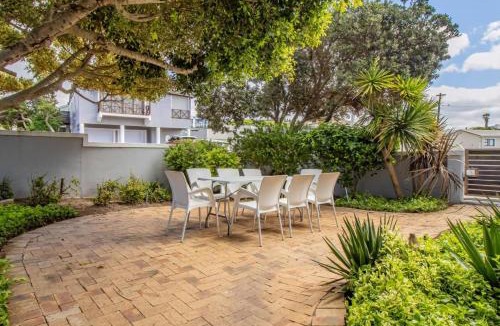 Van Dyks Bay Apartment | Groot Kabeljou Oceanfront Family Fun Kleinbaai