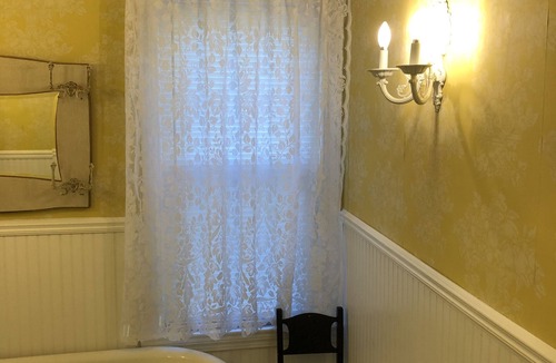 Grosse Pointe House | Grosse Pointe Farms, turn-of-the-century, renovated, Period House, furnished