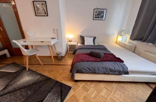 Mainaschaff House | Grosses Apartment Aschaffenburg 4 Schlafzimmer für bis zu 11 Gäste AschaffApartment Mainaschaff
