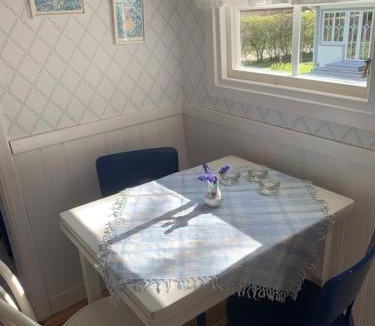 Ljungskile Apartment | Grottstugan 62-2