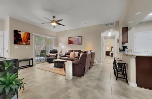 Parkwood Ranch House | Ground Floor 2 BDR with Garage! Heated Comm Pool!