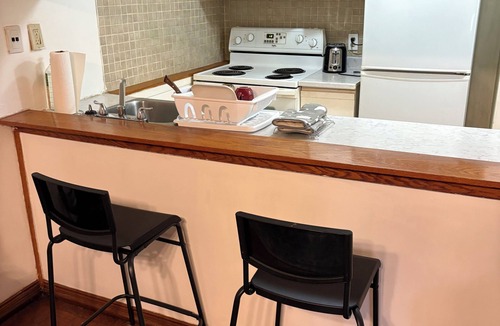 Wychwood House | Ground-Floor Accessible Townhome 1-Bedroom Apartment in Downtown Toronto