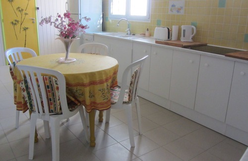 Saint-Raphael Apartment | GROUND FLOOR APARTMENT, GARDEN, PRIVATE POOL, QUIET COMFORT CLOSE TO BEACHES