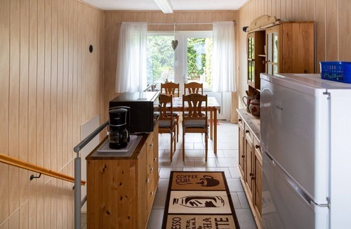 Guestrow Apartment | Ground floor apartment with separate entrance * - Fewo Ostseebrise