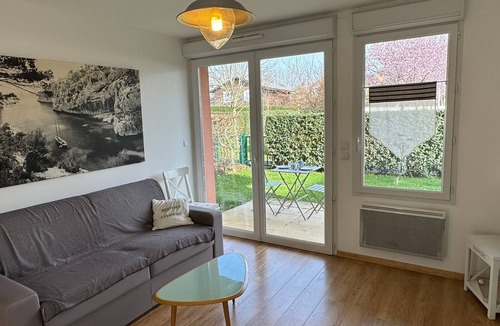 Cabourg Apartment | Ground Floor Apartment Near Beach and Center, 1 Bedroom, Garden, Parking, Wifi