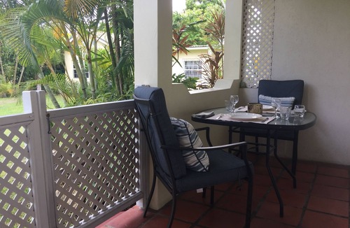 Lascelles Apartment | Ground Floor Apt with garden only 3 mins walk to Beach and Beach Club