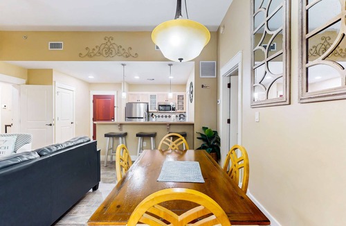 Baytowne Wharf Condo | Ground-floor condo with patio, central AC, shared pool & tennis