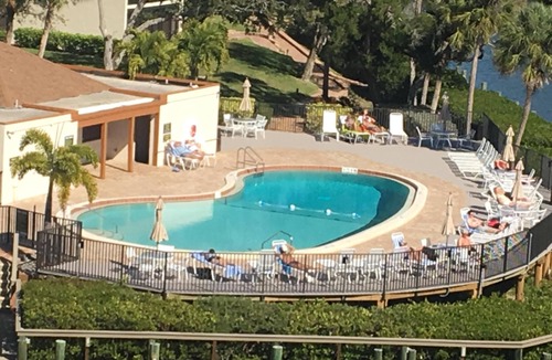 Siesta Key Condo | Ground Floor - Delightful and Totally Divine - Free Netflix, WI-FI, Chromcast