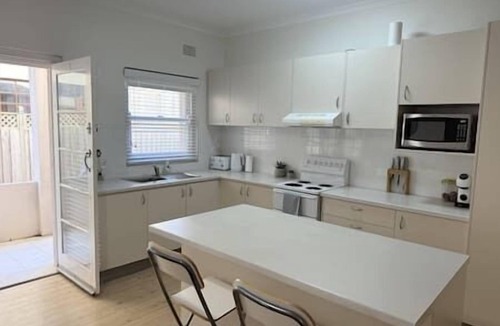 Cronulla Apartment | Ground Floor Esplanade Oceanfront Apartment