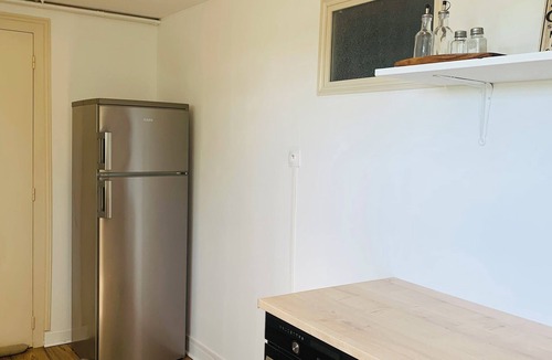 Saintes Apartment | Ground floor flat with garden - 3* furnished holiday home- all comforts - wifi