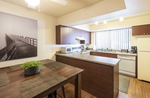 Riverside Apartment | Ground floor in Downtown Tempe near ASU!