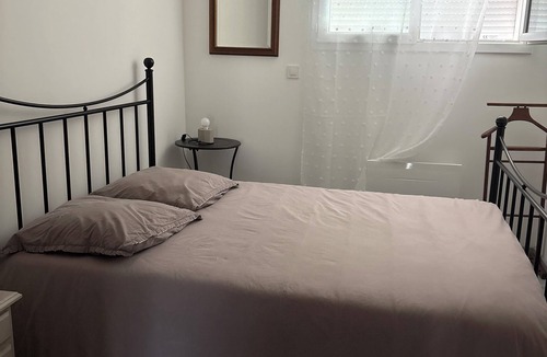 Vergeze House | Ground floor of a house 50 m from the garrigue, 18 km from Nîmes, 30 km from the sea
