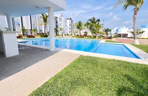 Boulevard Barra Vieja Apartment | Ground Floor + Private Garden + Petfriendly in Acapulco Diamante