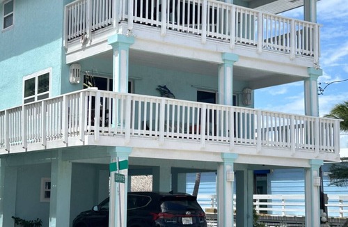 Key Largo Apartment | Ground floor private studio in paradise, canal front Key Largo, Ocean access.