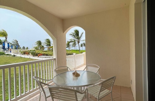 Wheeland Settlement Condo | Ground floor 1 bedroom pool, hot tub private beach wifi sleeps 3