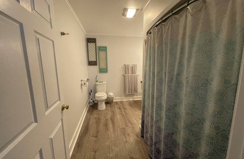 Frankford Bed & Breakfast | Ground floor, Two queen Beds - Room 6 The Inn at Dirickson Creek