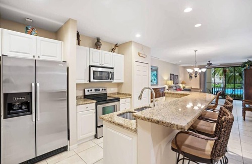 Playa Hermosa Condo | Ground-floor unit in front of lazy river pool at Pacifico in Coco