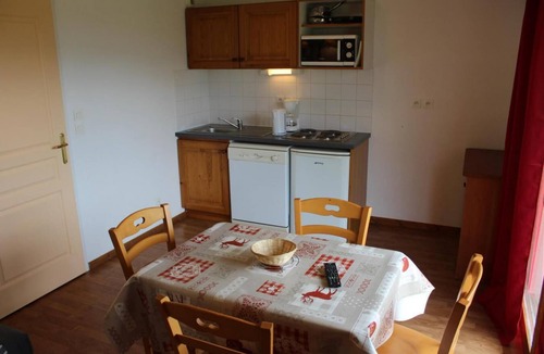 La Joue du Loup Apartment | Ground floor, view mountain, tv, 27m², La Joue du Loup