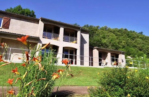 Prats-de-Mollo-la-Preste Apartment | "Ground Floor" 3-room Apartment for 6 People