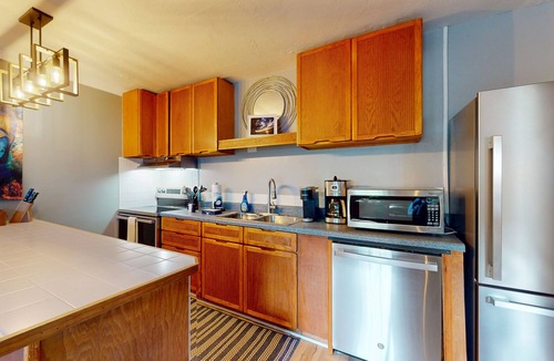Melbourne Beach House | Ground-level condo w/patio, WiFi, AC, steps to the beach, near attractions