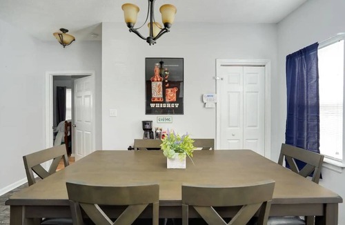 Park Duvalle House | Group-friendly home in Louisville's prime location