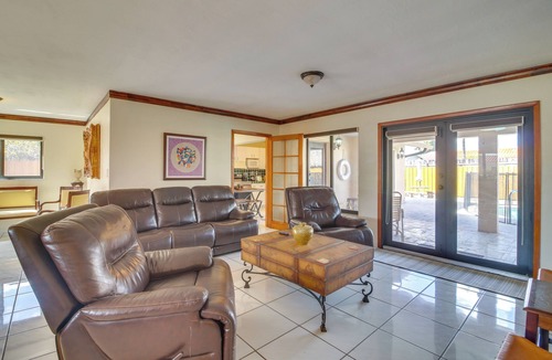 Tamiami House | Group-Friendly Miami Getaway 2 Mi to FIU