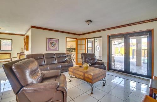 Tamiami House | Group-Friendly Miami Getaway 2 Mi to FIU