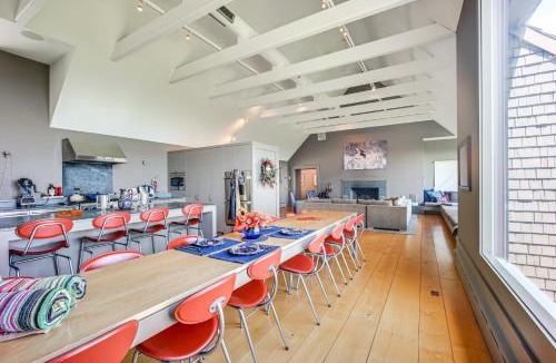 Newbury House | Group-Friendly Newbury Stunner: Home Gym, Hot Tub!