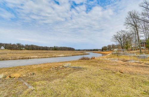 Hope House | Group Fun on Tittabawassee River! Large Log Cabin