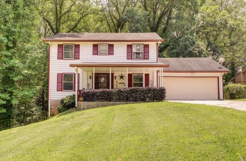 Stone Mountain House | Group Getaway: Spacious Home in Stone Mountain!