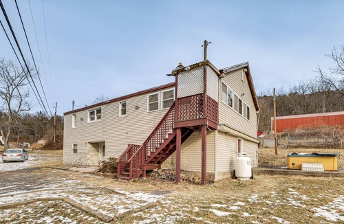 Danville Cottage | Group Getaway w/Fire Pit: Near Susquehanna River!