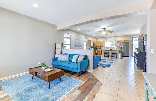 San Tan Valley House | Group Getaway w/Pool & Patio in San Tan Valley!