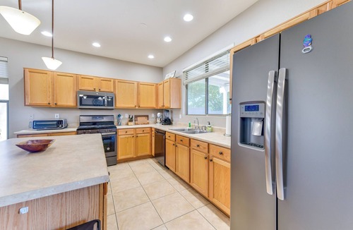 San Tan Valley House | Group Getaway w/Pool & Patio in San Tan Valley!