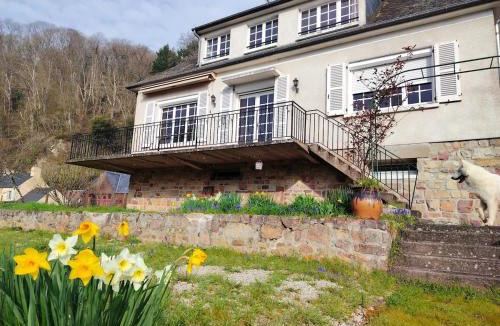 Saint-Leonard-des-Bois House | Group gîte in the heart of the Mancelles Alps