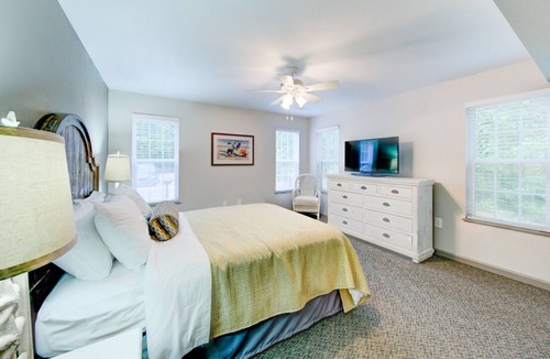 Sea Scape Resort | Group Outer Banks Getaway! Spacious Unit for Large Groups! Near Kitty Hawk Beach