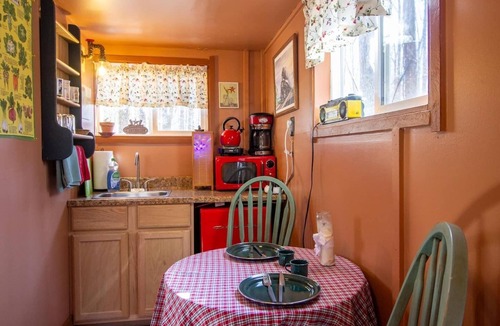 Bloomington House | Group Retreat - Sleeps 20-50 with Pool, Hot Tub, Cabins & Camping, partially ADA compliant
