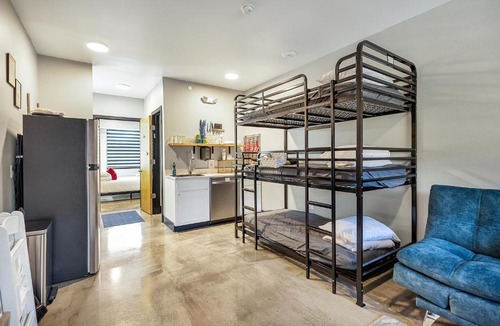 Pacific Hotel | Group suite near Six Flags with onsite activities