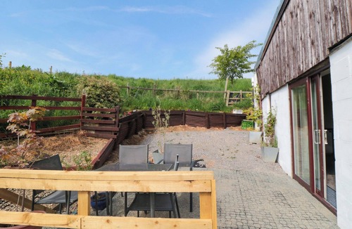 Yarm House | GROVE STABLES HOUSE, pet friendly, with a garden in Yarm