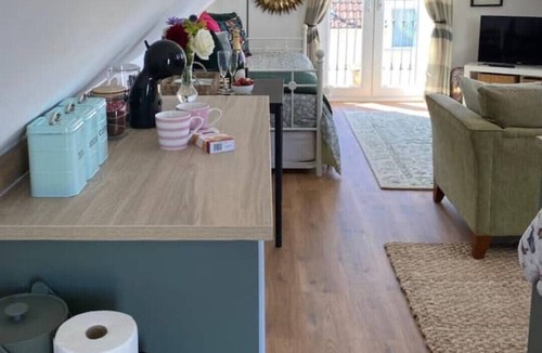 Bridgwater Apartment | Grove View Studio Apartment.