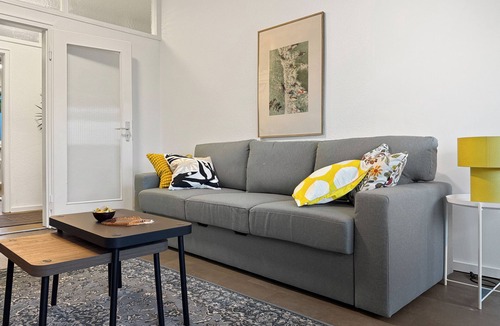 Untersendling Apartment | Gruppenloft München – PS5, Karaoke, frei Parkplatz