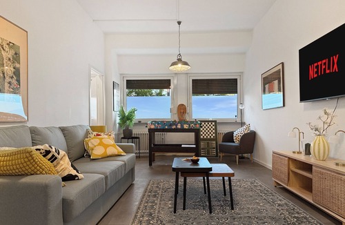 Untersendling Apartment | Gruppenloft München – PS5, Karaoke, frei Parkplatz