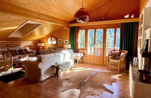 Rougemont Apartment | Gstaad - Cozy Spacious Flat Right in the Village