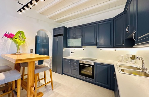 Ornos House | GT Suites