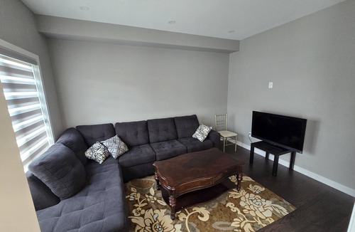 Fletchers Creek South House | GTA Get Away, central location, close to highway 407, minutes to Highway 401.