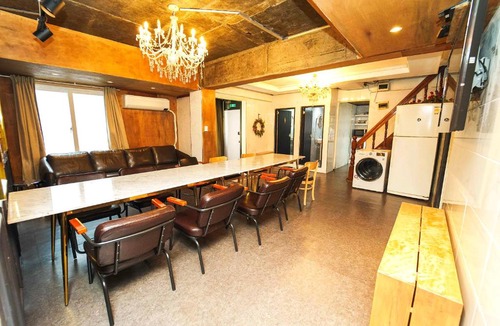 Sinchon-dong Apartment | Gu & Anne House Sinchon