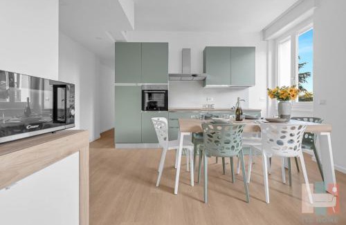 Precotto Apartment | GUA13 - Loreto - Large Apartment - Central
