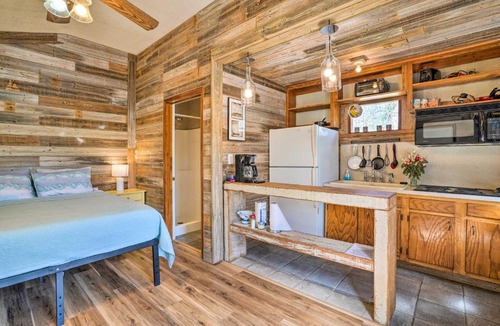 Seguin Apartment | Guadalupe Riverfront Studio w/Private Balcony
