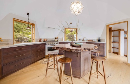 Gualala House | Gualala home with ocean views & redwood canopy near Anchor Bay