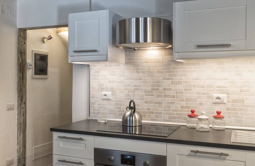 San Lorenzo Apartment | GUELFA HOUSE: restructuring, on the ground floor, comfortably accommodates 6 people