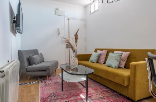 Embajadores Apartment | Guernica I